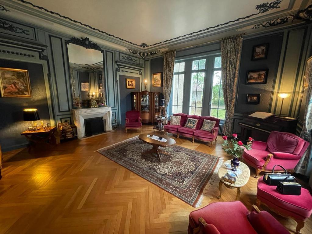 Bed and Breakfast Chateau Maleplane Saint-Léonard-de-Noblat Exterior foto