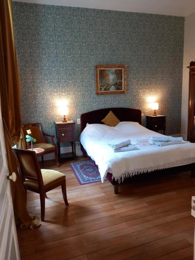 Bed and Breakfast Chateau Maleplane Saint-Léonard-de-Noblat Exterior foto